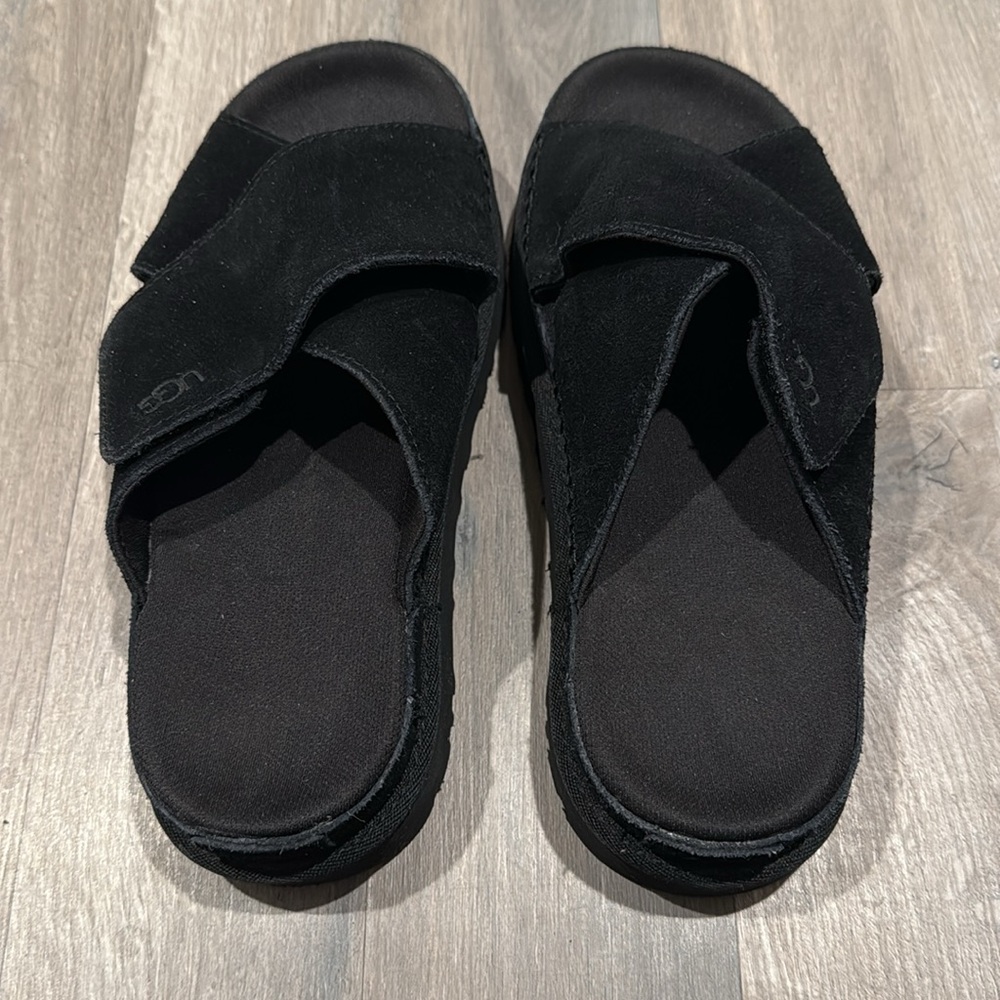 Ugg Goldenstar Cross Slide - Picture 6 of 7